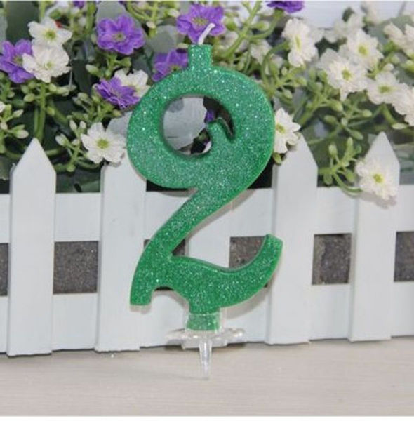 Immagine di Candelina Glitterata Numero 2 Verde 10,8 cm