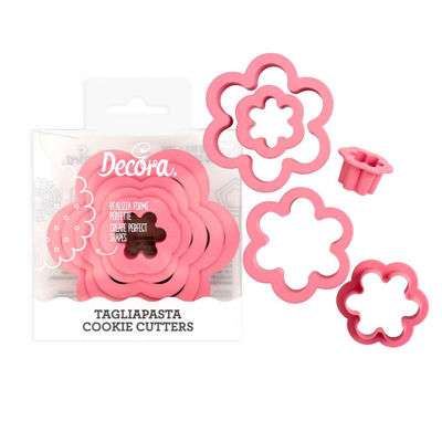 Biscotti. Set di 4 stampi Tagliapasta Smile con varie forme e 2 scritte