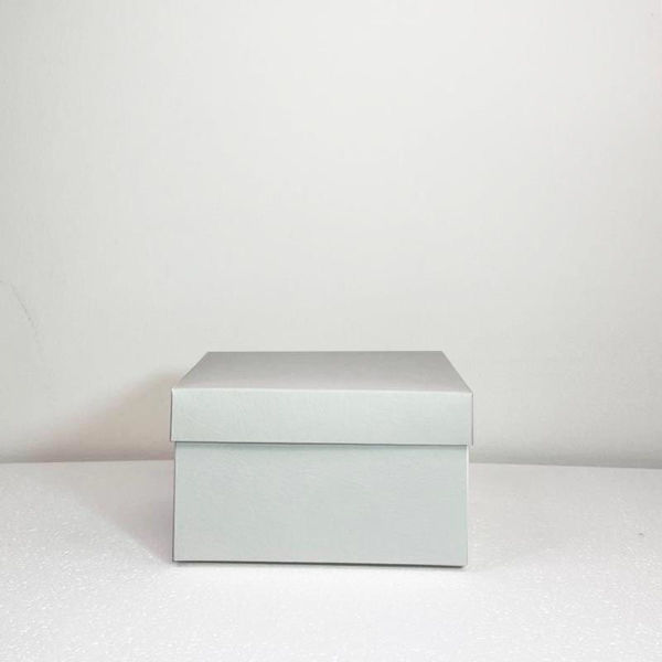 Scatola bianca elegante per bomboniere 14x14x8 cm