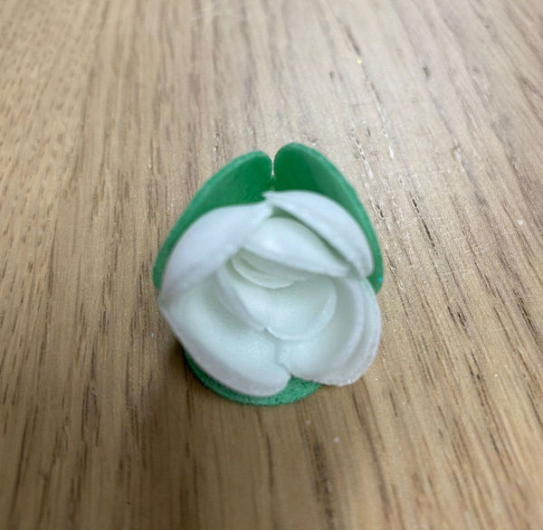 Rose in Cialda Bianche con foglie 10 pezzi