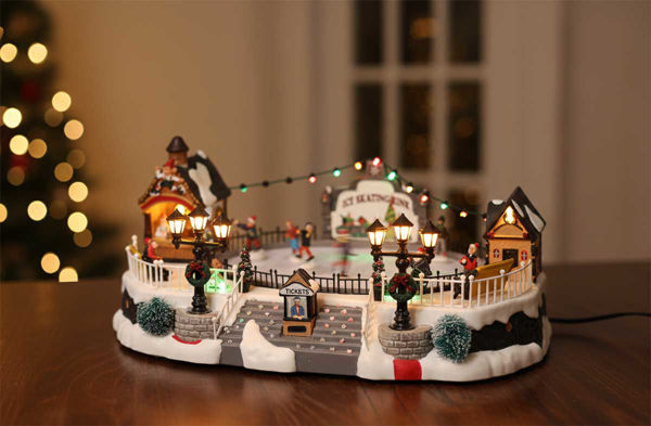 	Ambientazione Natalizia Pista Incantata