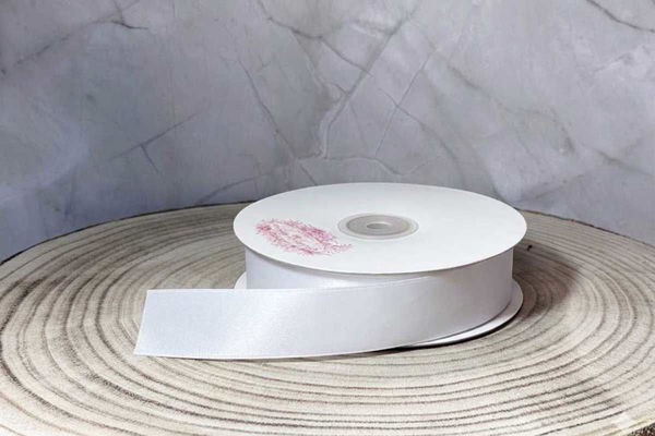 Rotolo Nastro Doppio Raso Bianco disponibile in varie misure da 3 a 40 mm